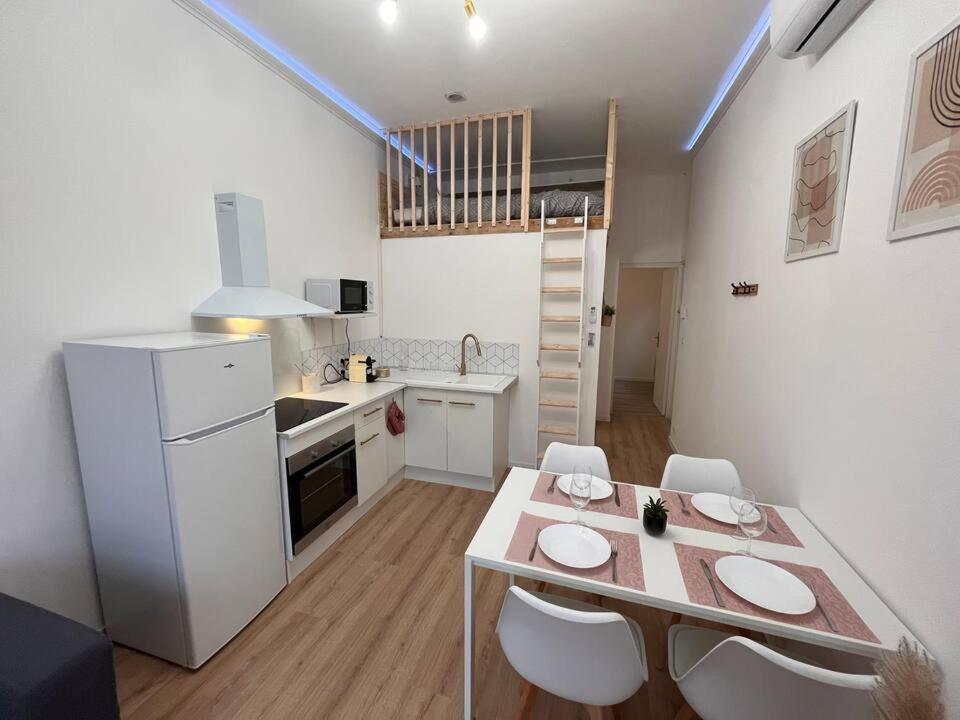 Montsejour - Logement Climatise Netflix, Mezzanine Carcassonne Exterior photo