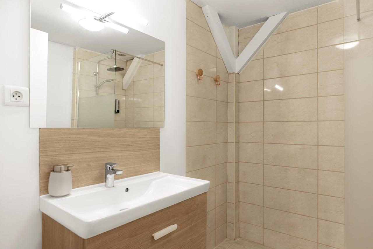 Montsejour - Logement Climatise Netflix, Mezzanine Carcassonne Exterior photo